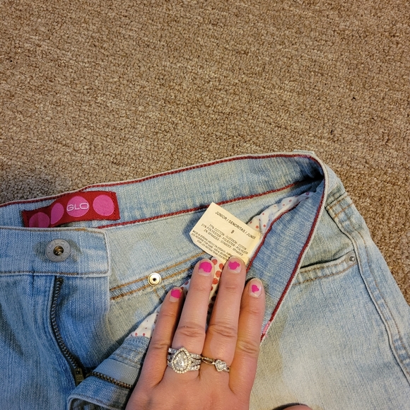 Shorts - Picture 2 of 5